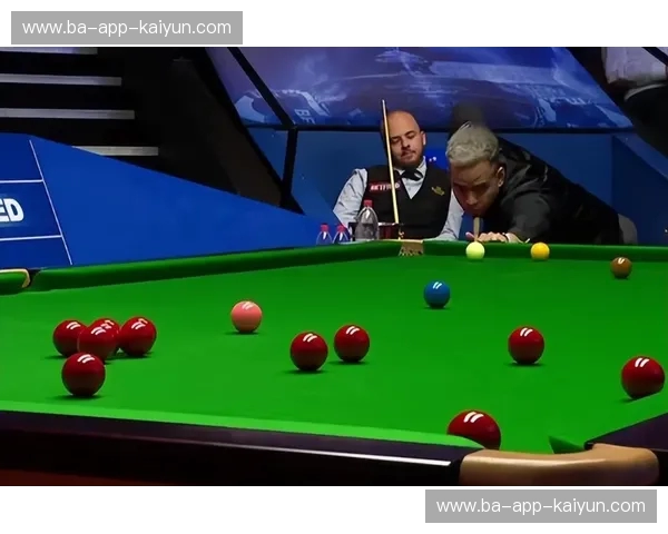 龙影争锋：当“斯诺克皇帝”遇见“中国神童”，那是绅士间最极致的博弈